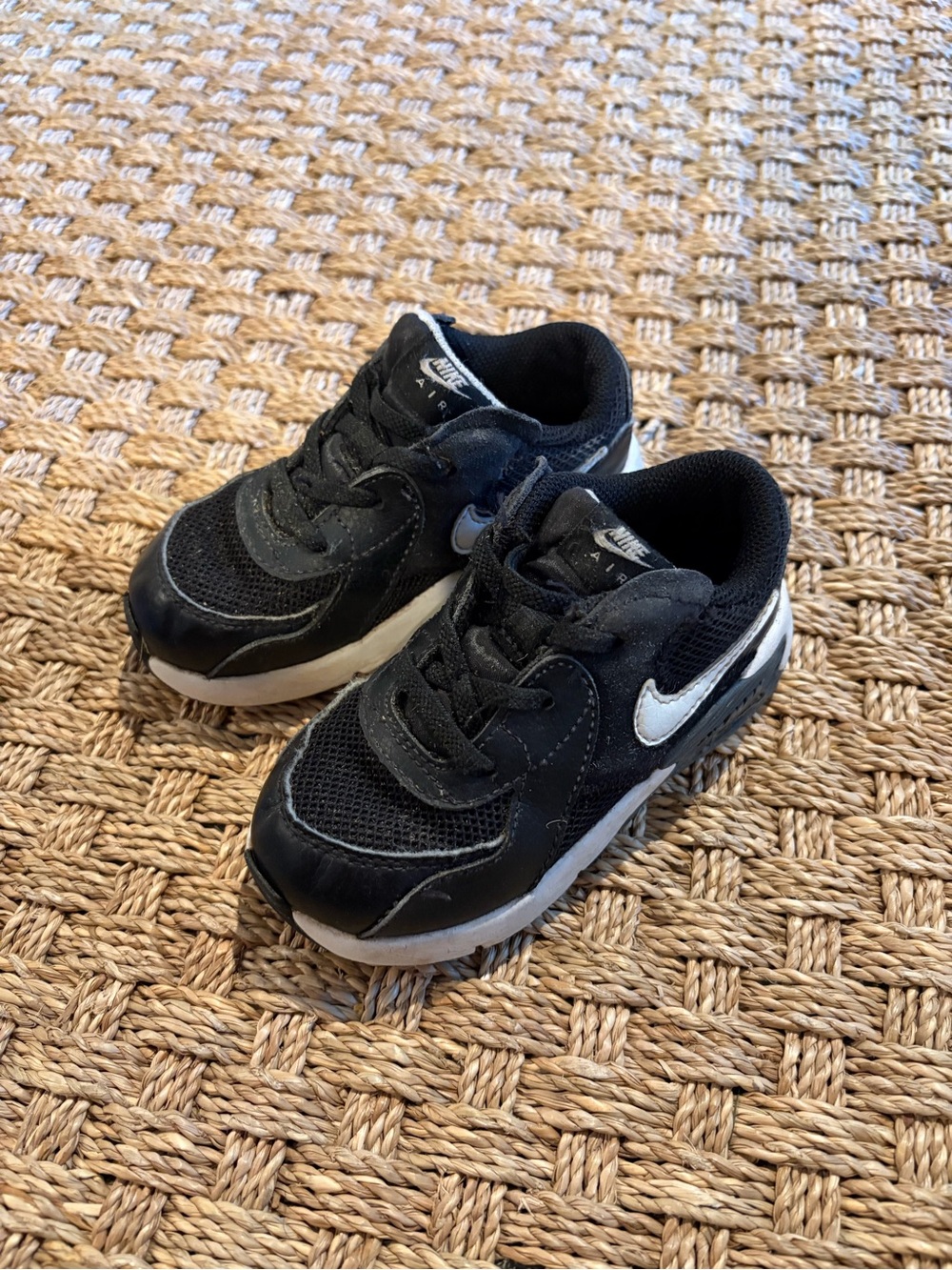 Nike shoe bundle - Picture 5 of 6